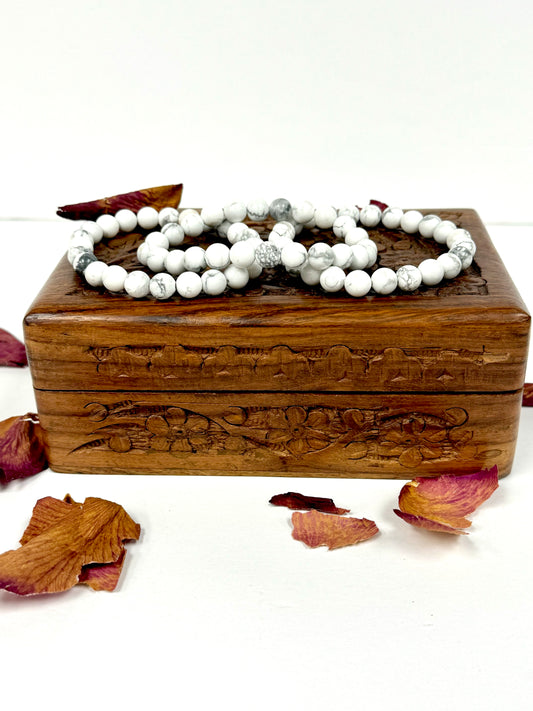 White Howlite Stretchable Bracelet